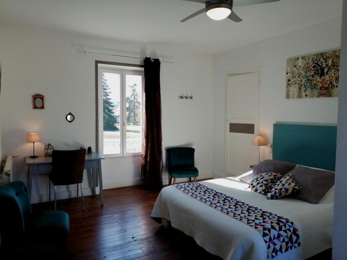 Le Kouloury Hotel Meyronne Bagian luar foto