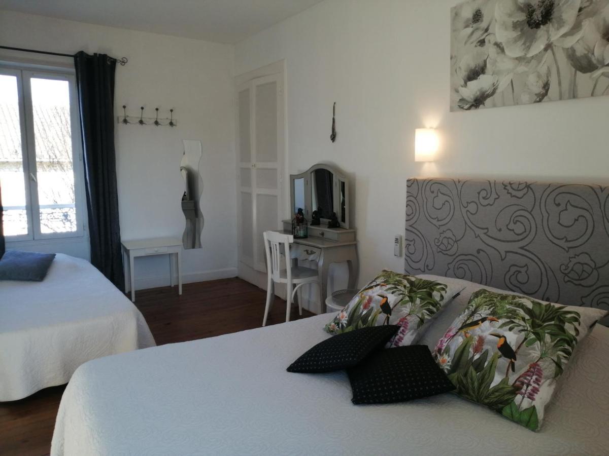 Le Kouloury Hotel Meyronne Bagian luar foto