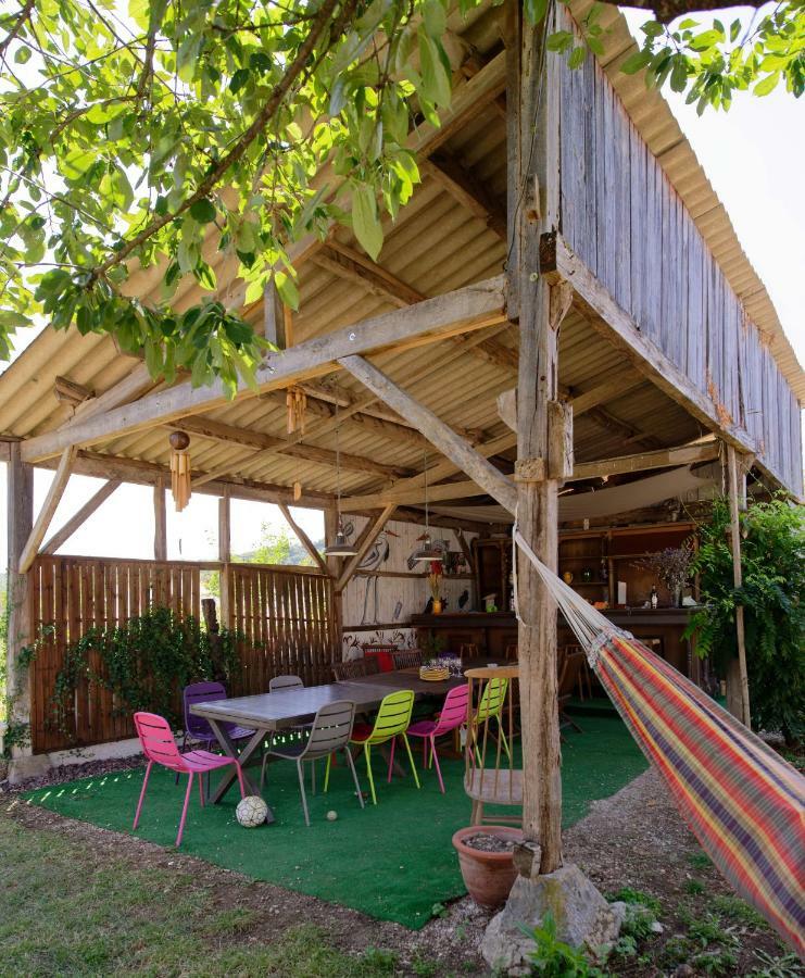Le Kouloury Hotel Meyronne Bagian luar foto