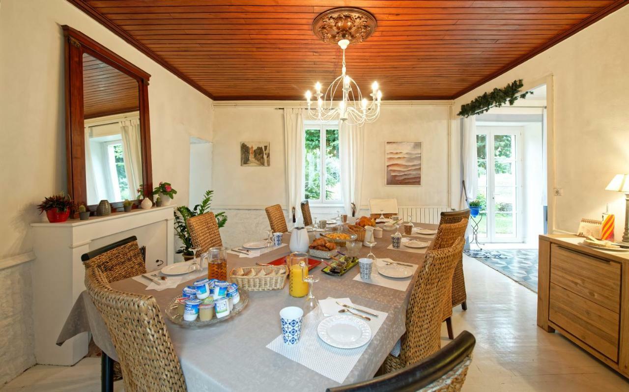 Le Kouloury Hotel Meyronne Bagian luar foto